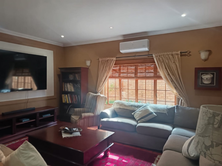 4 Bedroom Property for Sale in Hillcrest Northern Cape